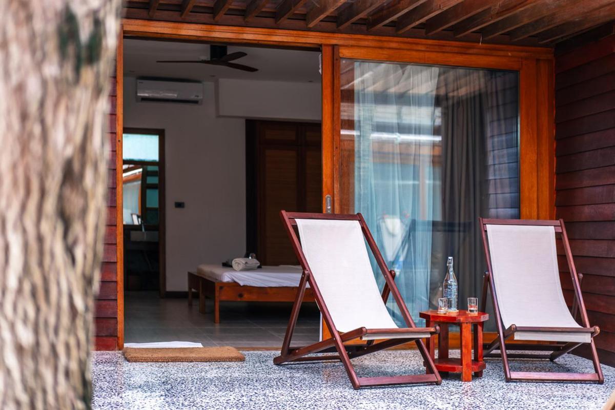 The Barefoot Eco Hotel Hanimaadhoo Island Exterior foto